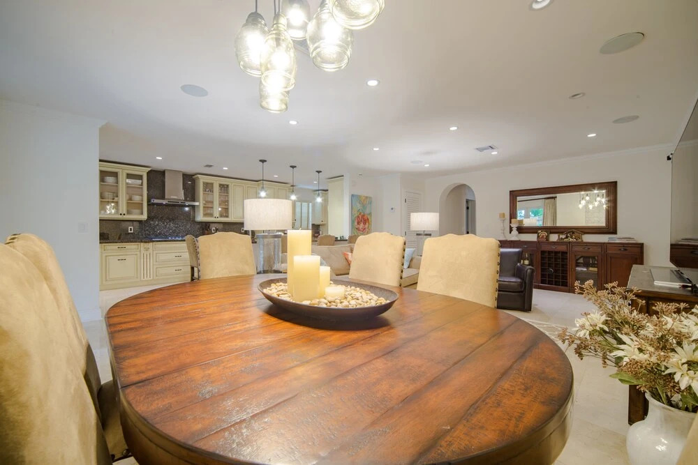 Crystal Court Estate - Four Bedroom Home