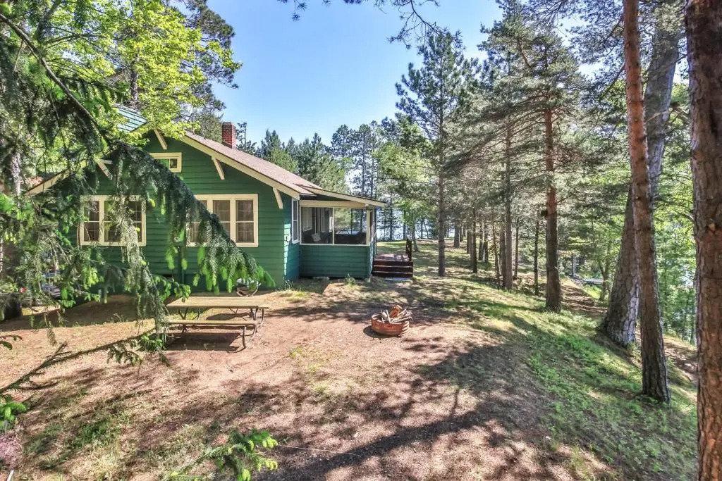Hearthwood Beach House - On Lake Tomahawk