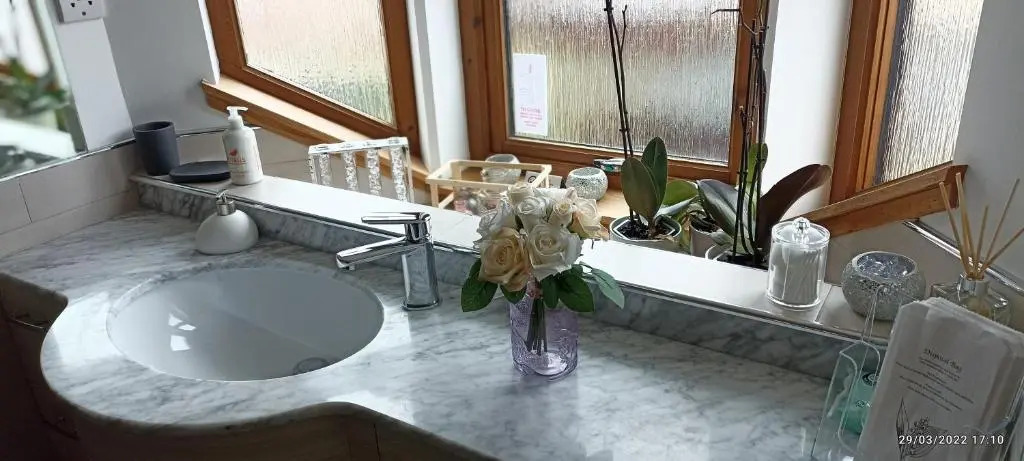 Outlander Boutique B&B ONLY ADULT Suite