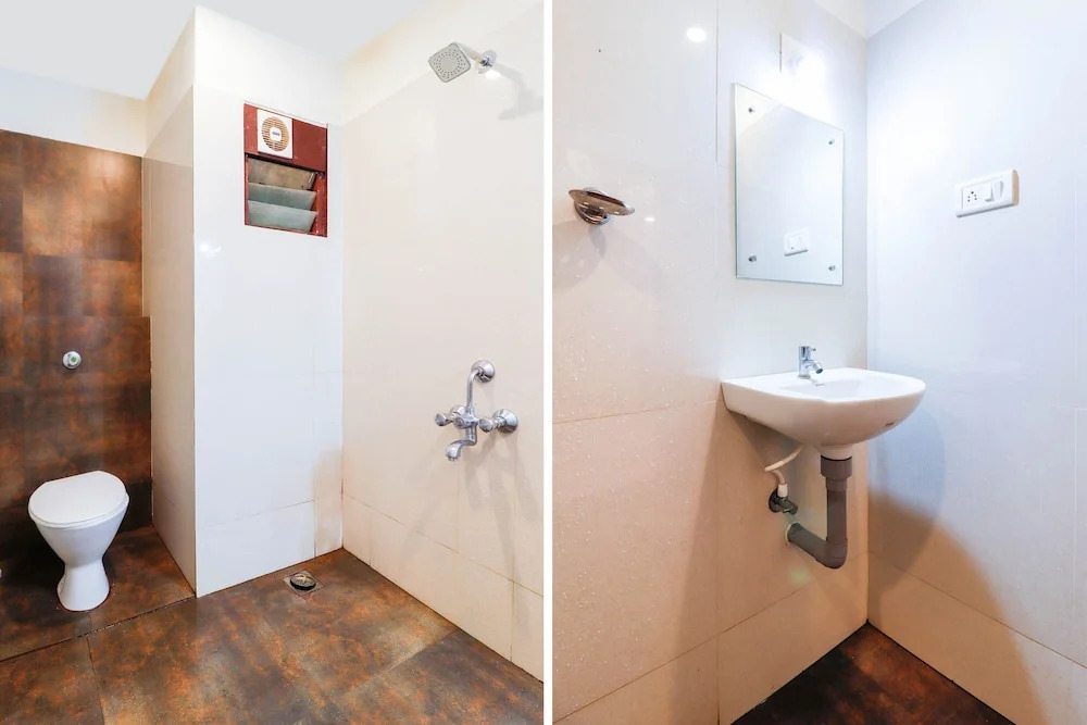 Oyo 28076 Samrudhi Residency