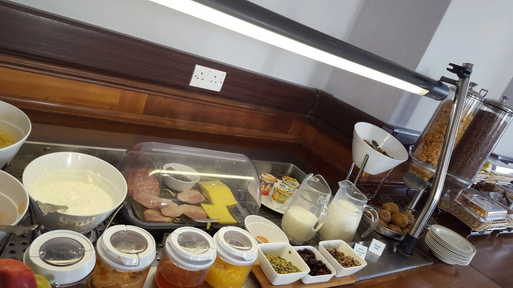 San Clu Hotel, Bar & Brasserie