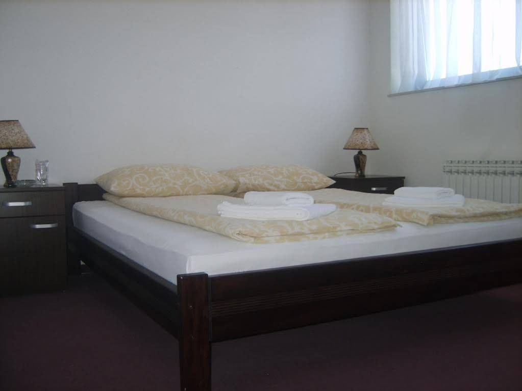Motel Boss