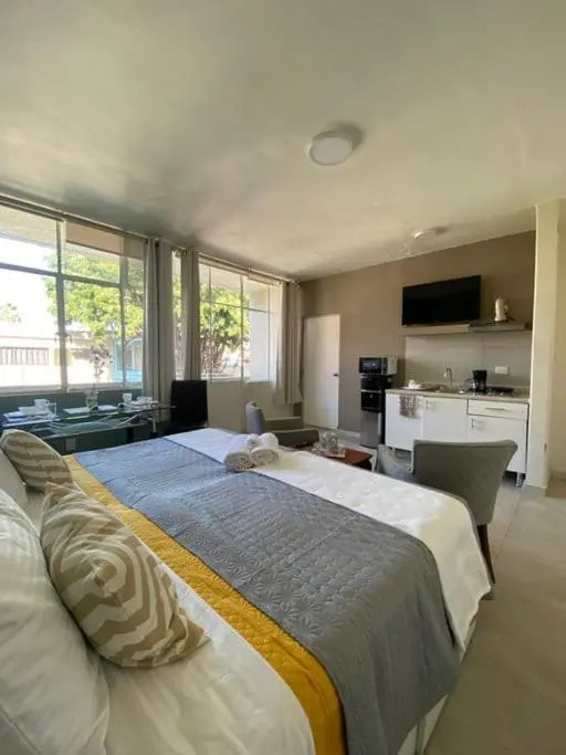 Minerva Lofts- Lovely Loft with 1 double size bed and 1 single