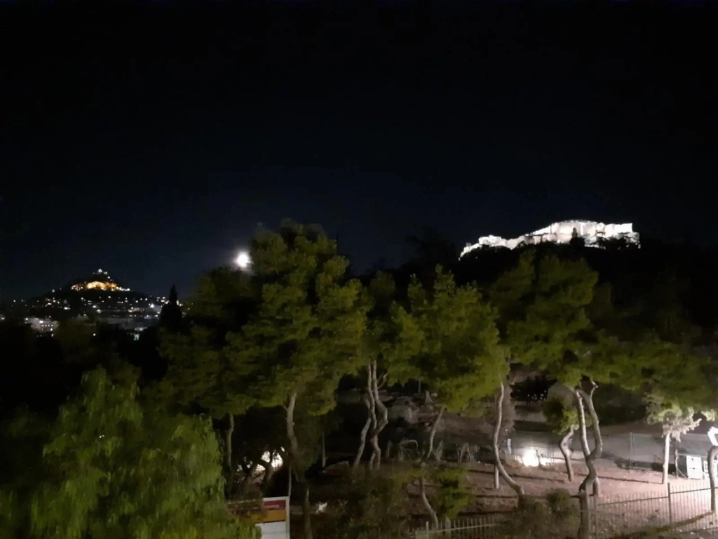 Katsanis luxury apt., stunning view of acropolis