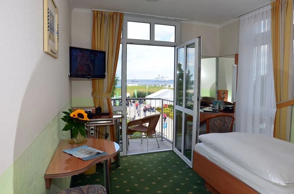 Baltic Hideaways Beach Hotel Warnemünde