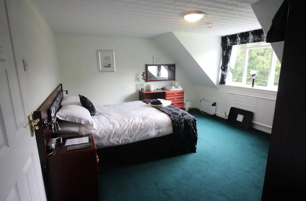 The Cnoc Hotel