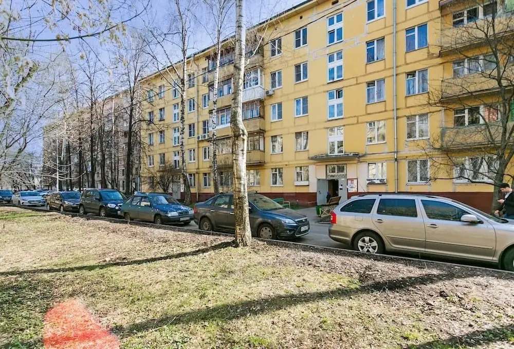 Apartment on Sedova 7-2