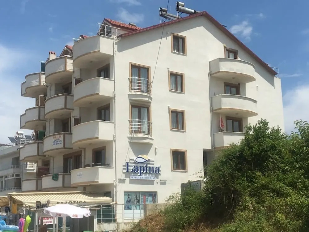 Lapina Suite & Restaurant