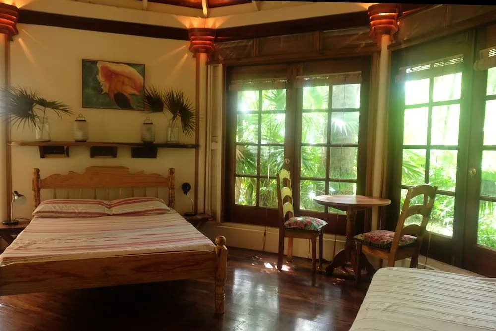 Jungle Cocoon Boutique Hotel