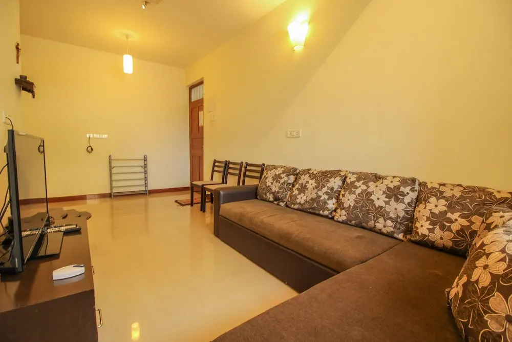 OYO 9876 Home Luxurious 5BHK Porvorim