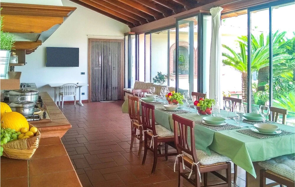 Awesome Home in Ispica With Wifi, Private Swimming Pool and Outdoor Swimming Pool