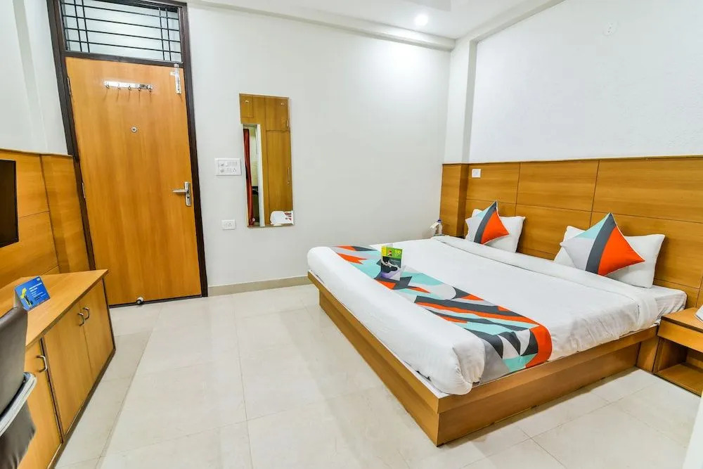 FabHotel Aerosky