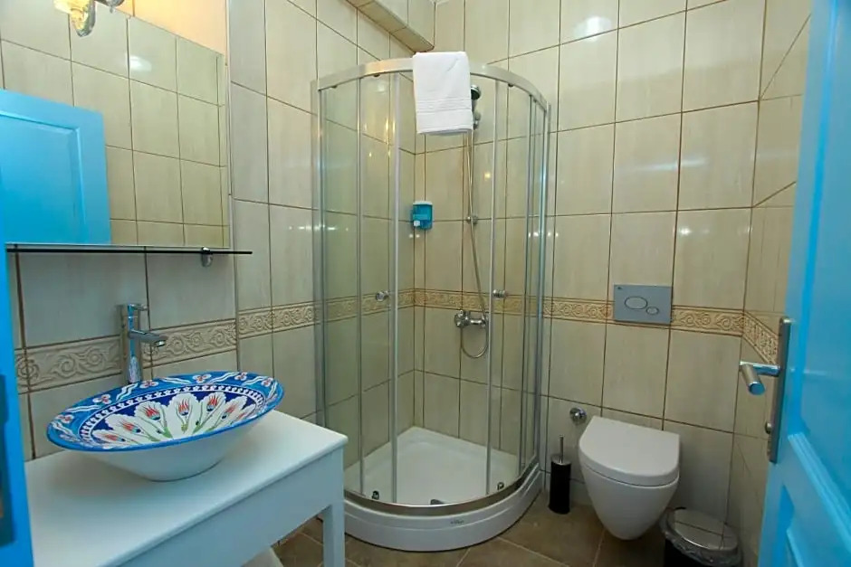 Çakir Bey Hotel