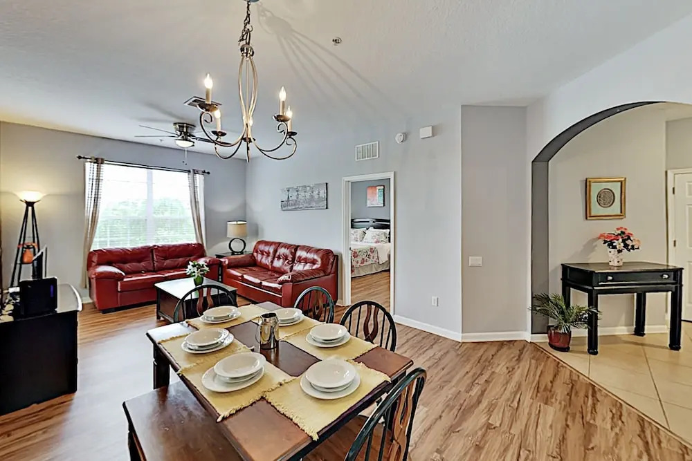 Chic Vista Cay Getaway On Universal W/ Pools & Gym 3 Bedroom Condo