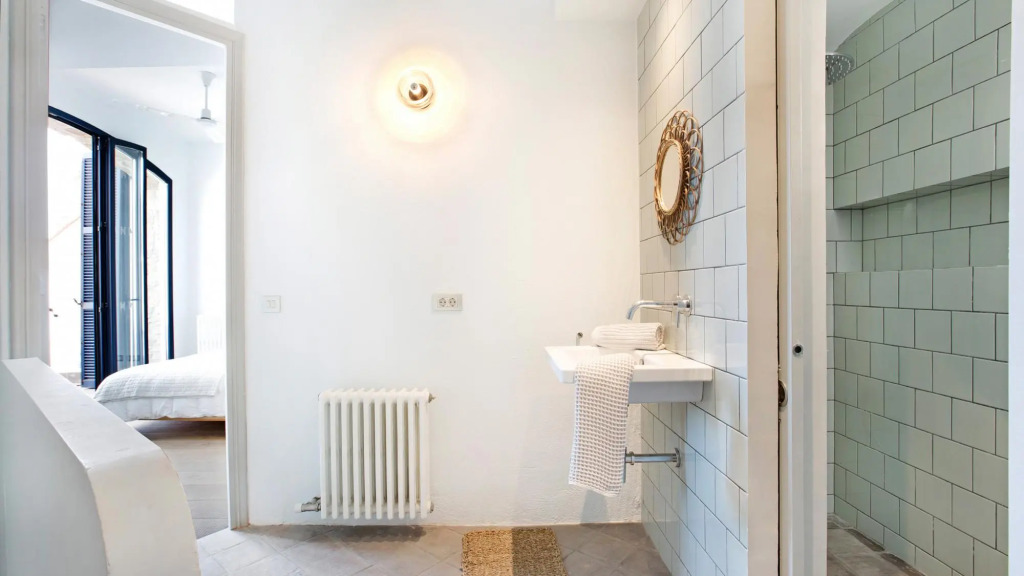 Mirador in Llafranc With 4 Bedrooms and 4 Bathrooms