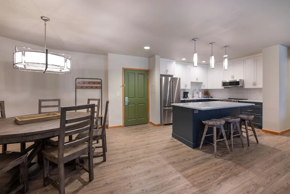 Zephyr Mountain Lodge, Condo , 3 Bedroom (Premium-Rated Condo 2505)