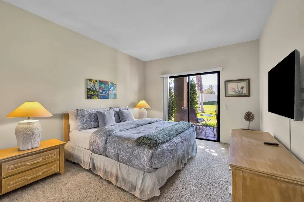 Isleta Vista Getaway