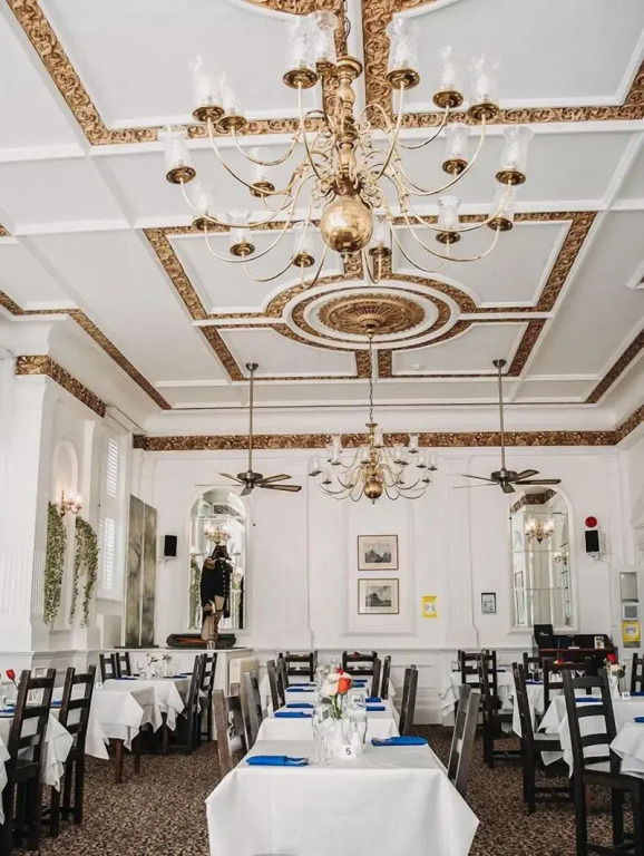 Keppels Head Hotel