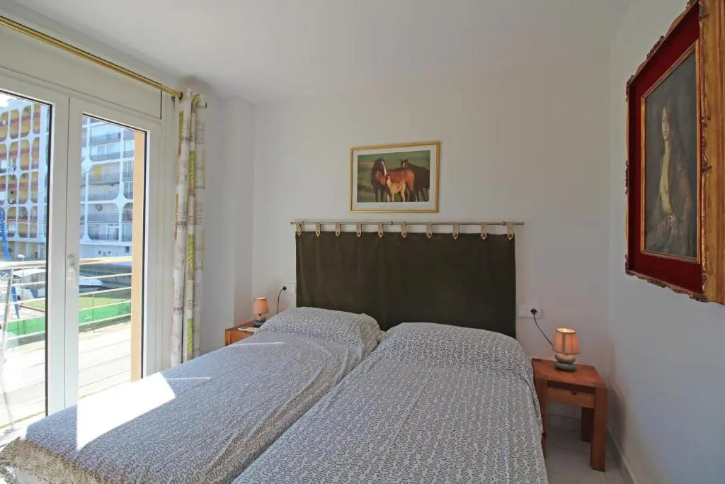 Apart-Rent Port Salins 0163