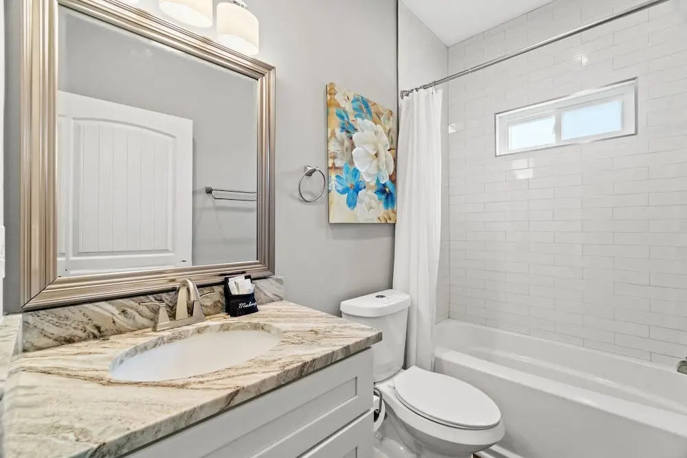 Amazing New 3br/2ba Laguna Beach! / 6p GOLF CART: 2 mins to Beach/West PCB