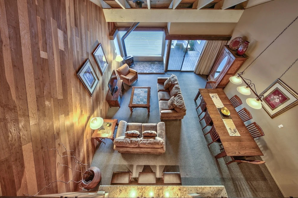 621 Lakeview