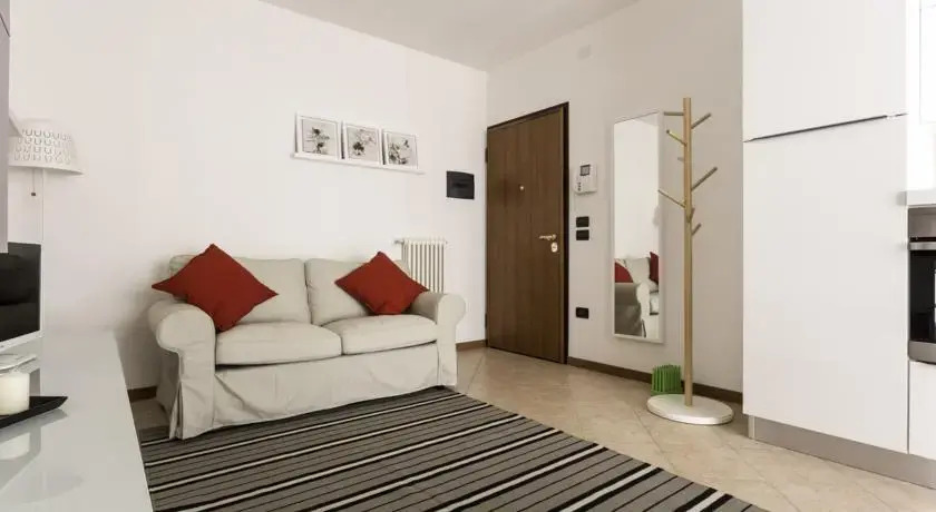 Rent-It-Venice Casona House