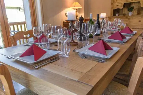 Ski Peak - Chalet Lucette - bijoux style 200m from the piste