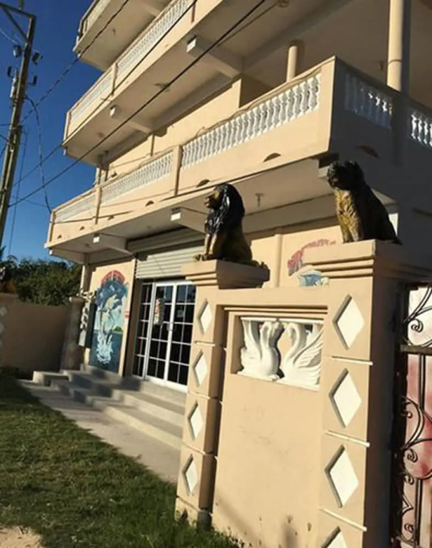 SARTENEJA Inn