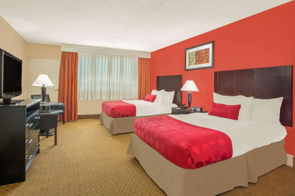 Ramada Plaza by Wyndham Fayetteville Fort Bragg Area