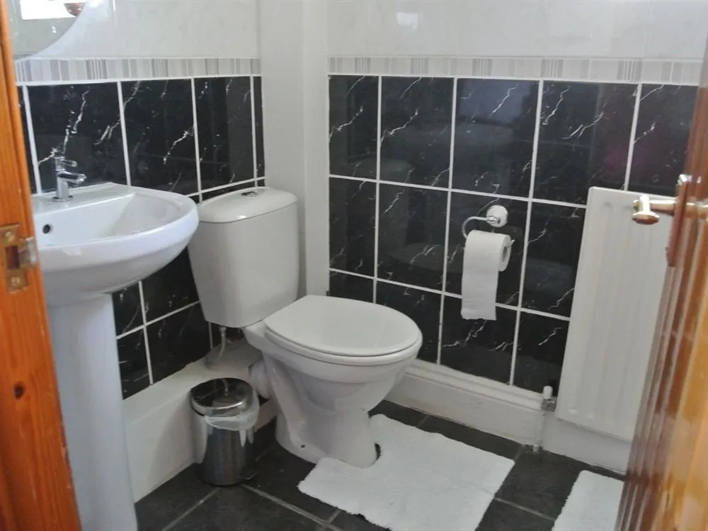 Old Castle Farm Guest House