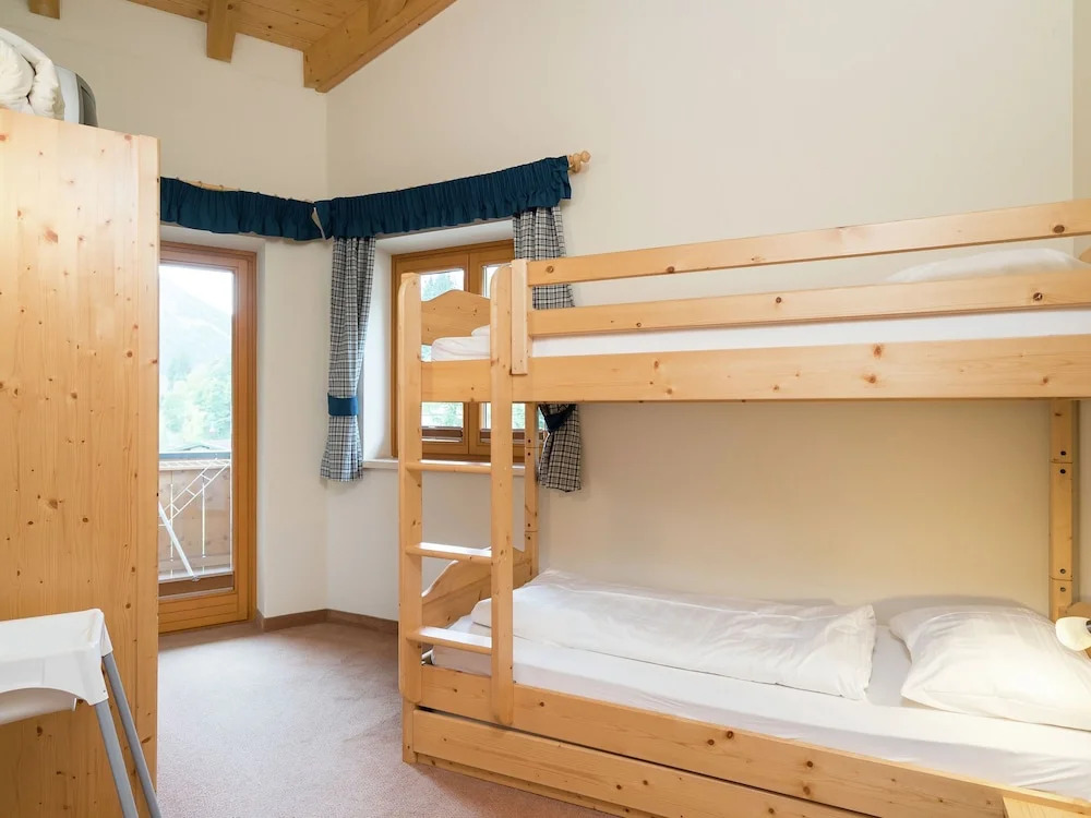 Charming Apartment in Saalbach-hinterglemm Near Ski Lift