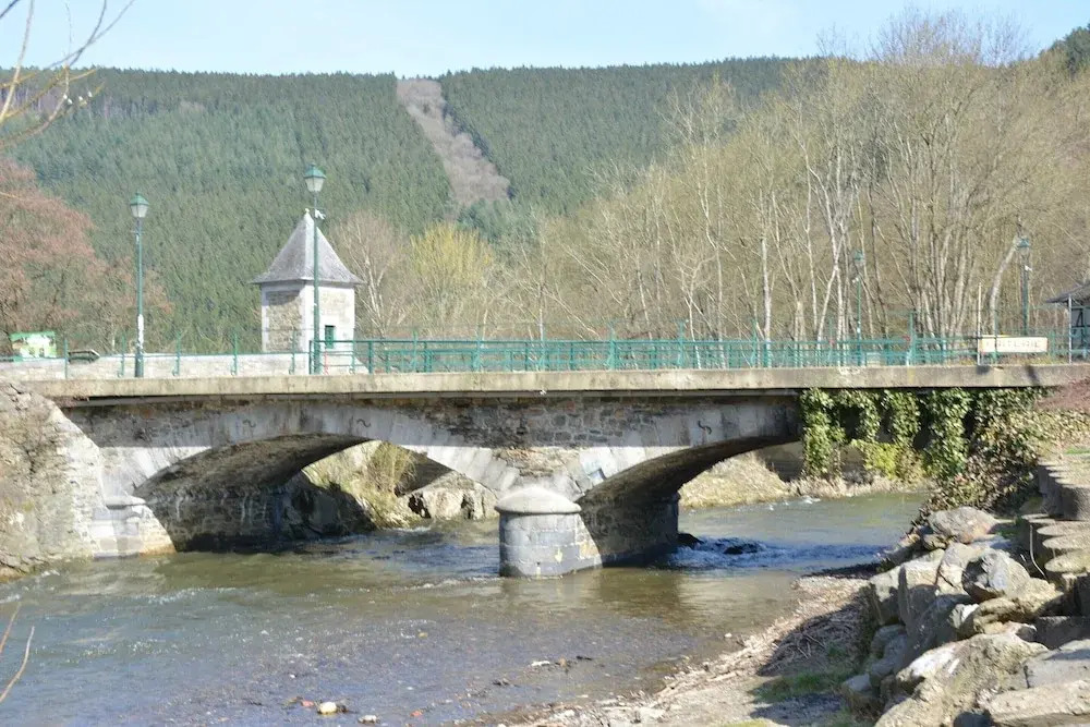 Villa in Vielsalm with Lake Views and Pool