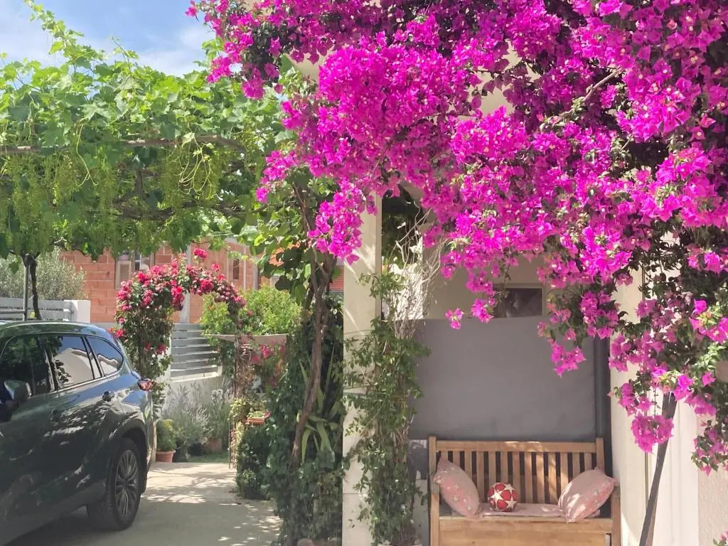 Quite beautiful apartment in the Split Neda with 4bedrooms