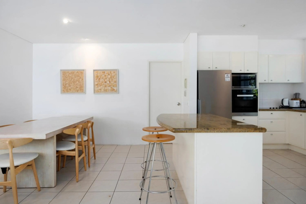 Kareka Apartment 2