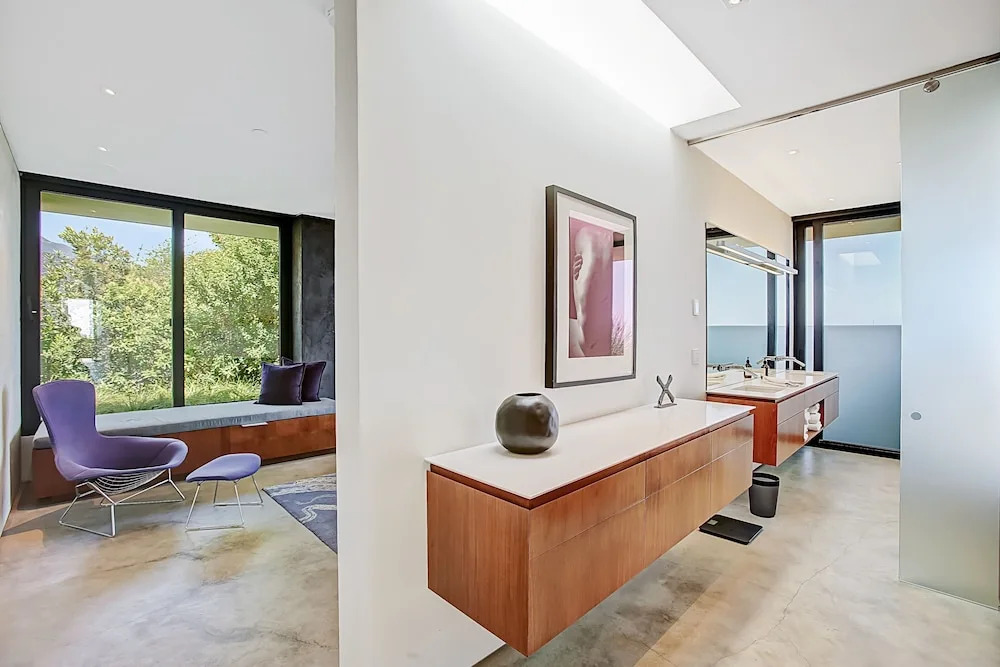 New Listing! Luxe Hilltop : Epic Views & Pool 3 Bedroom Home