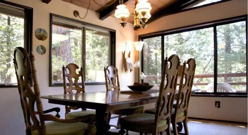 Near Idyllwild Arts Academy at Idyllwild by Quiet Creek Vacation Rentals