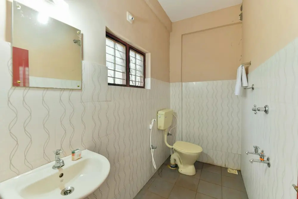 OYO 22767 Holidays Inn Wayanad