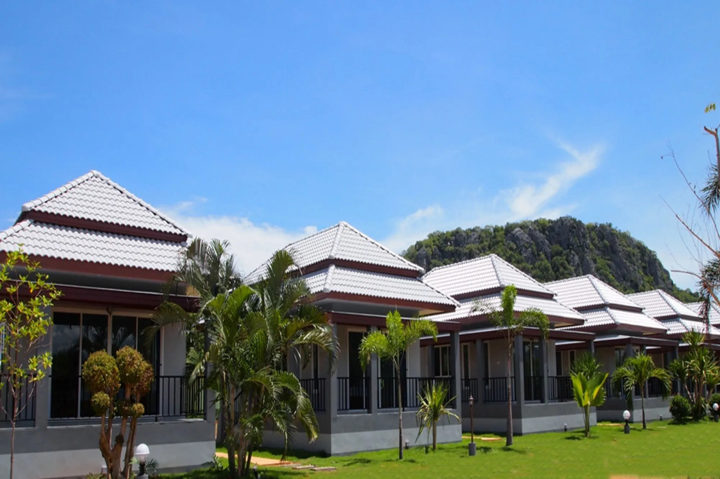 KP Mountain Beach