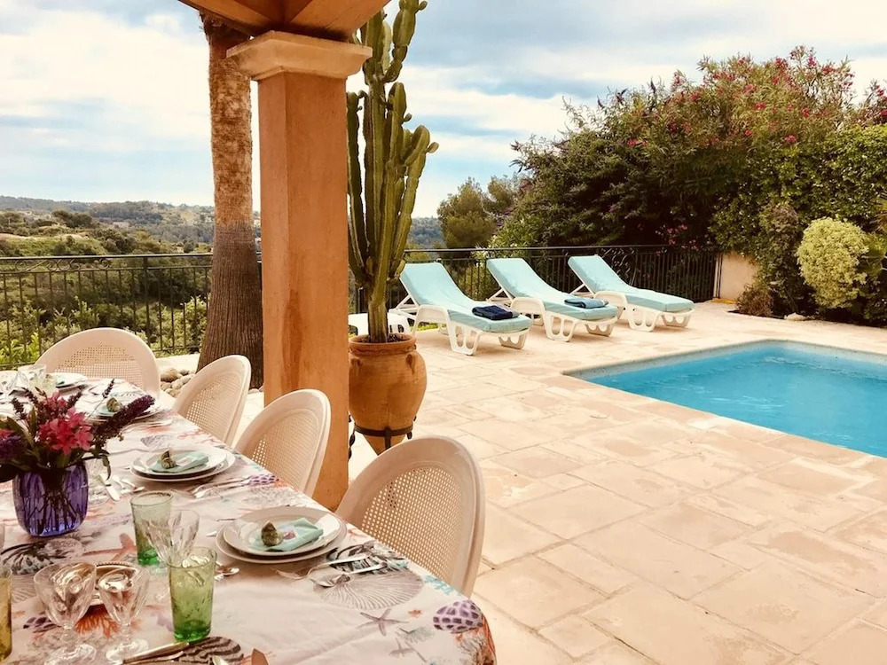 Villa With 4 Bedrooms in Saint-paul-de-vence, With Wonderful Mountain View, Private Pool and Enclosed Garden - 6 km From the Beach