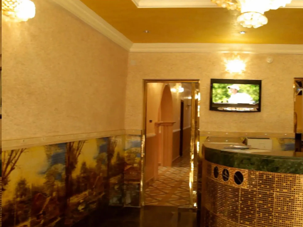 Hi Point Hotel And Suites