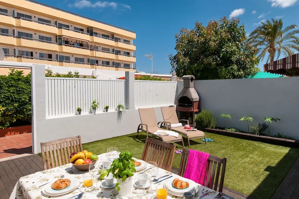 Bungalow in Playa del Ingles, Gran Canaria 102893 by MO Rentals