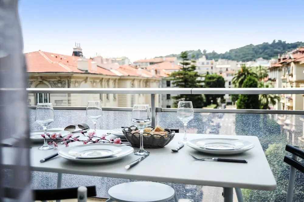 Suite 40 - Five Stars Holiday House