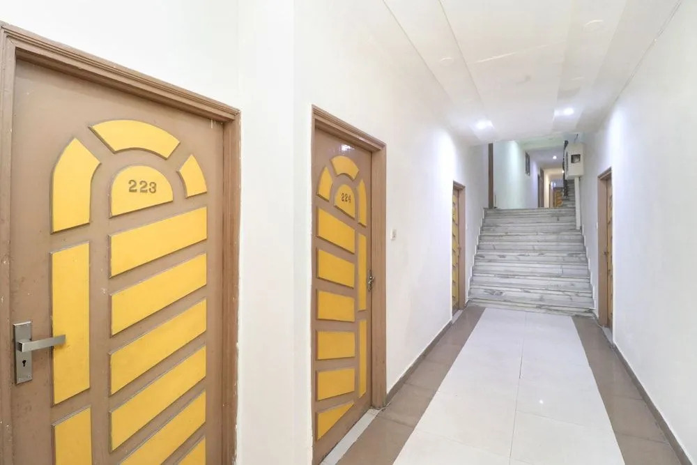 OYO 24322 Hotel Gulshan