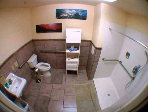 Big Bear Hostel