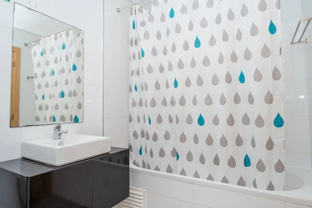 05 in Portim o With 1 Bedrooms and 1 Bathrooms