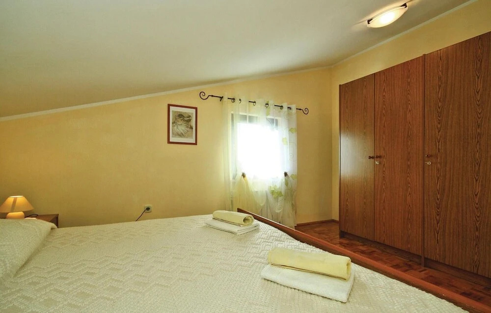 Nice Home in Porec With Wifi and 4 Bedrooms