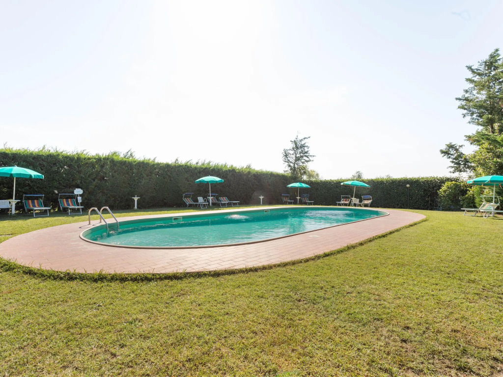Cozy apartment with swimming pool and gym on Lake Trasimeno
