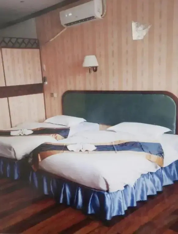 Dan Savanh Hotel