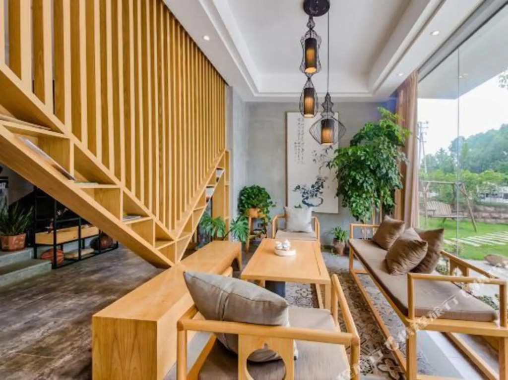 Yueming Xiaoyuan Hostel