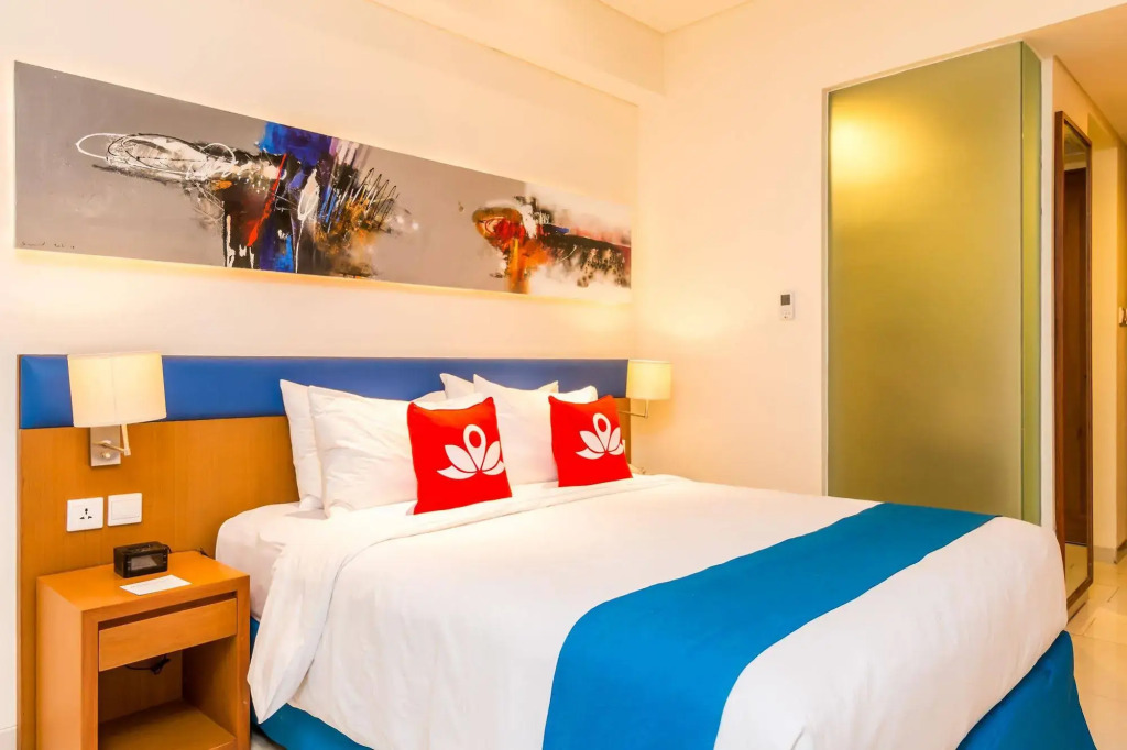 ZEN Rooms Kuta Square Mall